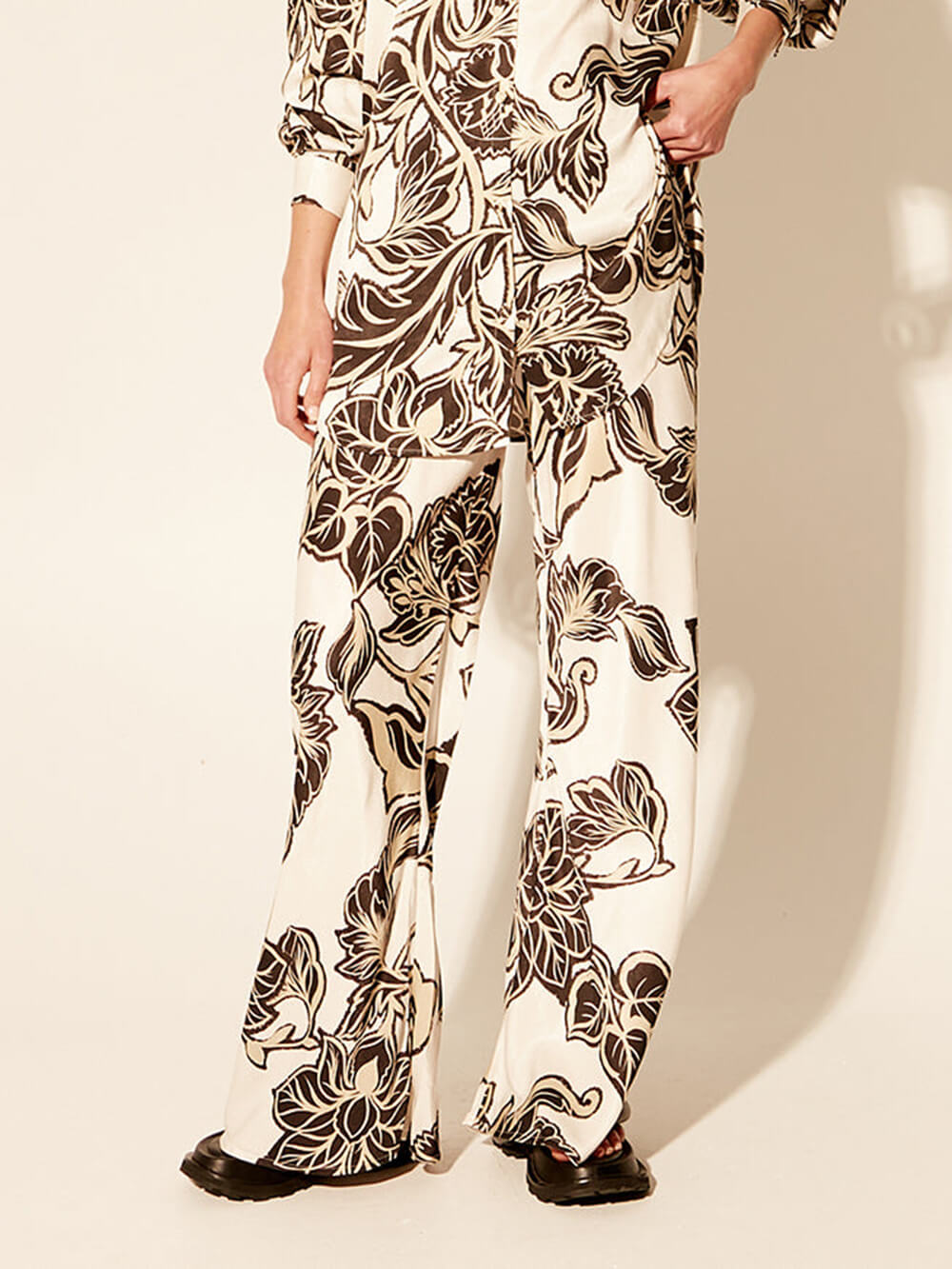 Elegantly Designed Pants
